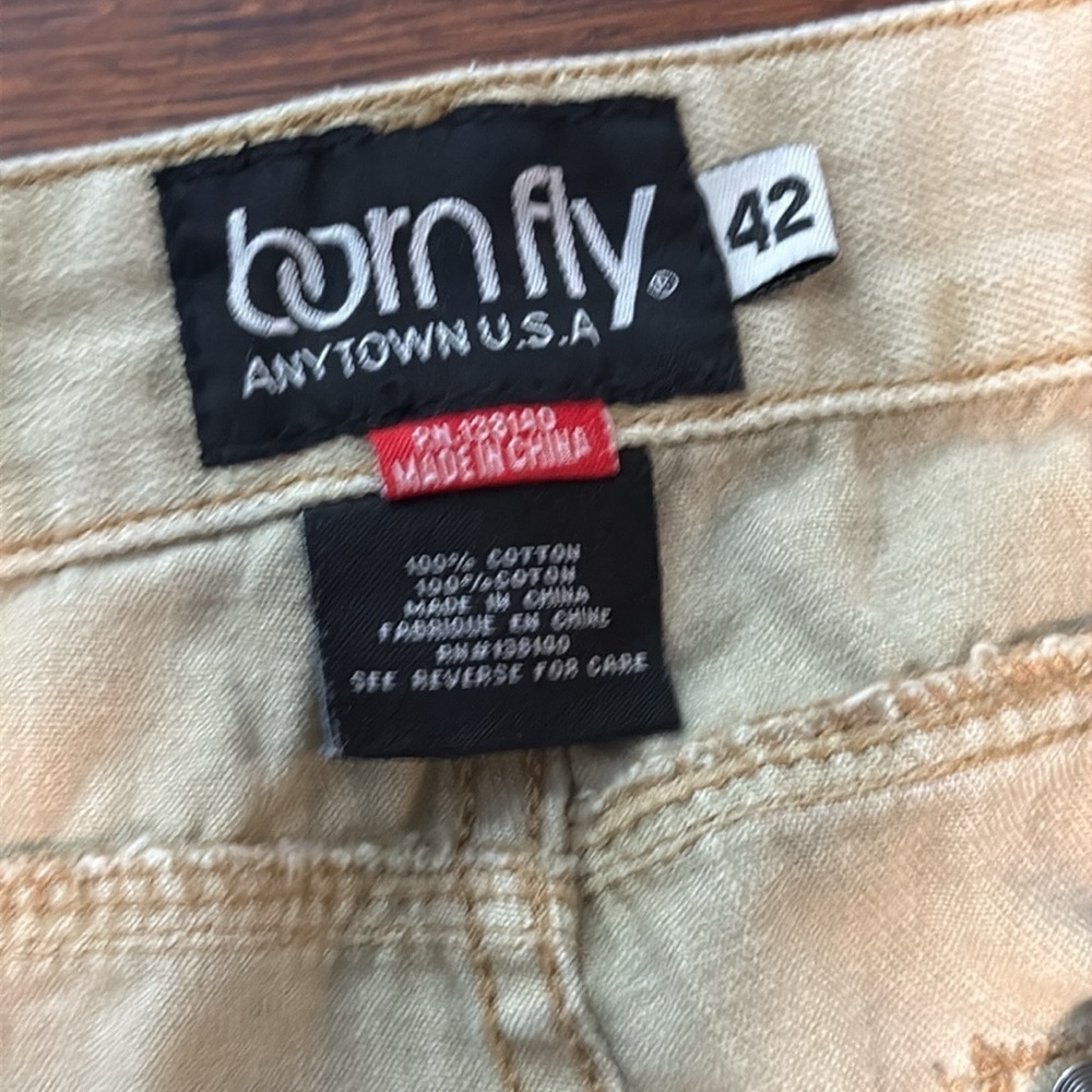 Born Fly Anytown USA tan distressed jeans size 42 - Picture 3 of 9